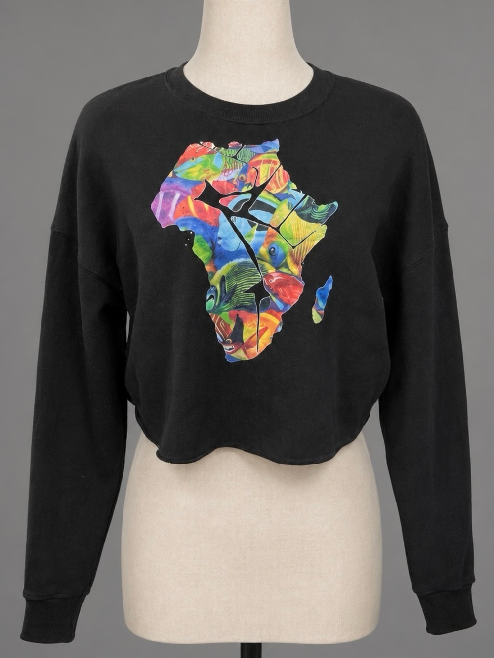 Black Cropped Fish Graphics Sweatshirt